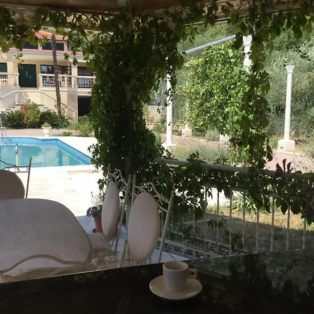 Βίλα Pax Maris *